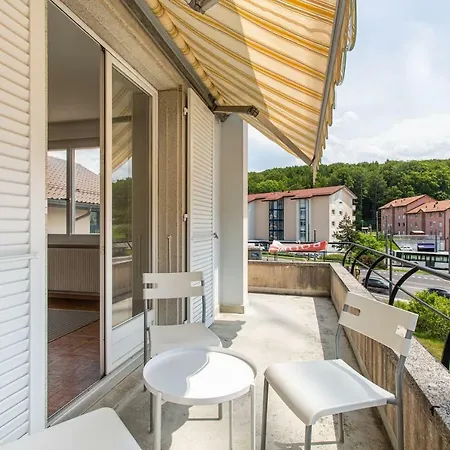 Apartamento Big 2br Family Flat With Balcony & Parking Close To Ehl/chuv/nrc Epalinges