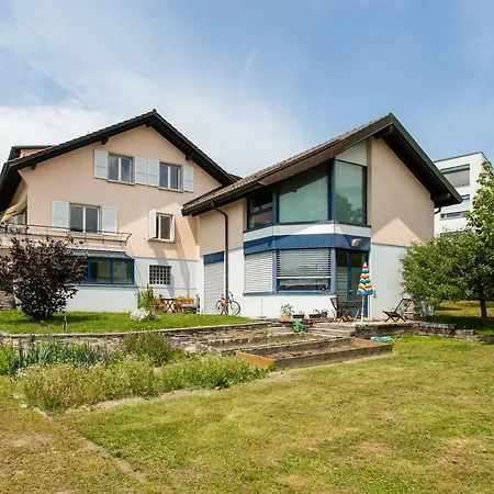 Big 2br Family Flat With Balcony & Parking Close To Ehl/chuv/nrc Epalinges